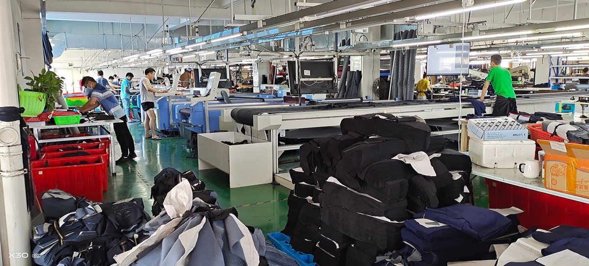 Suzhou Humtun Custom Uniforms Co., Ltd. factory workshop real view